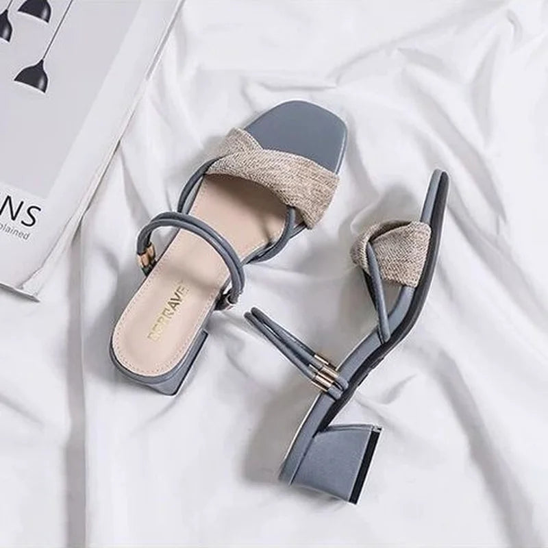 סנדלי עקב אלגנטיים- אדר