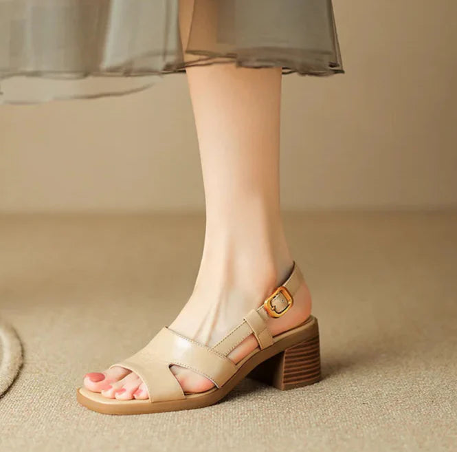 נעלי עקב דגם- אדליין