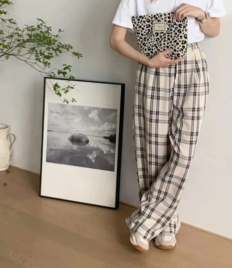 תיק איפור - שיר