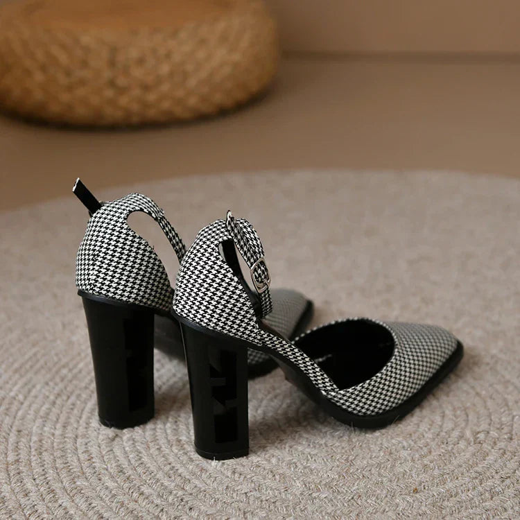 נעלי עקב- עמלין