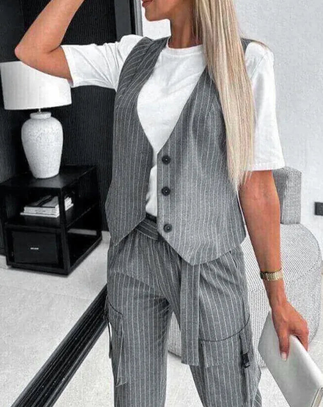 חליפת דגם- מעיין